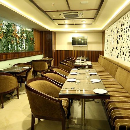 Solitaire Otel Rāipur Dış mekan fotoğraf